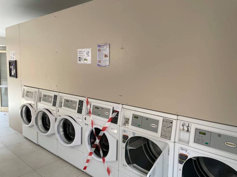 Construction bloc sanitaire extérieur du camping à Saint-Raphaël Var