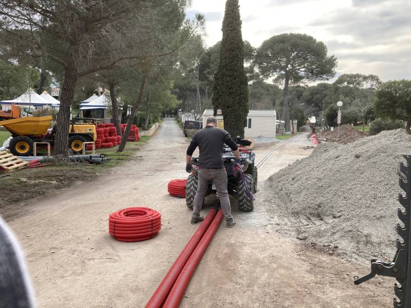 Travaux raccordement réseau électrique au camping du Dramont à Saint-Raphaël