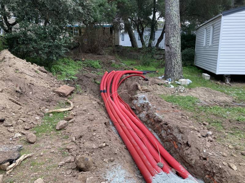 Travaux raccordement réseau électrique au camping du Dramont à Saint-Raphaël